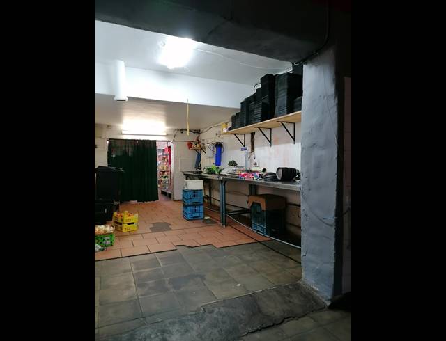 700M² BUSINESS FOR SALE IN STILFONTEIN EXT 2